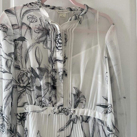 Dress - Picture 4 of 8